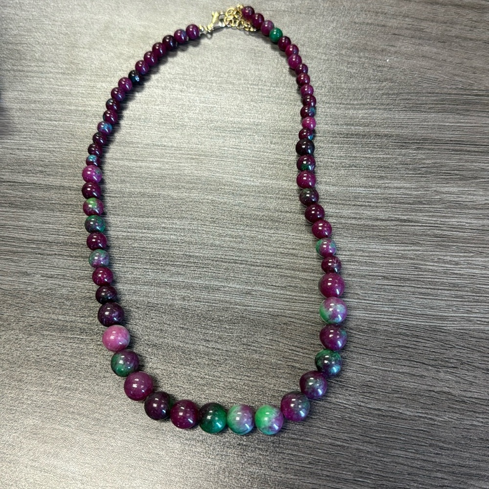 Beaded necklace